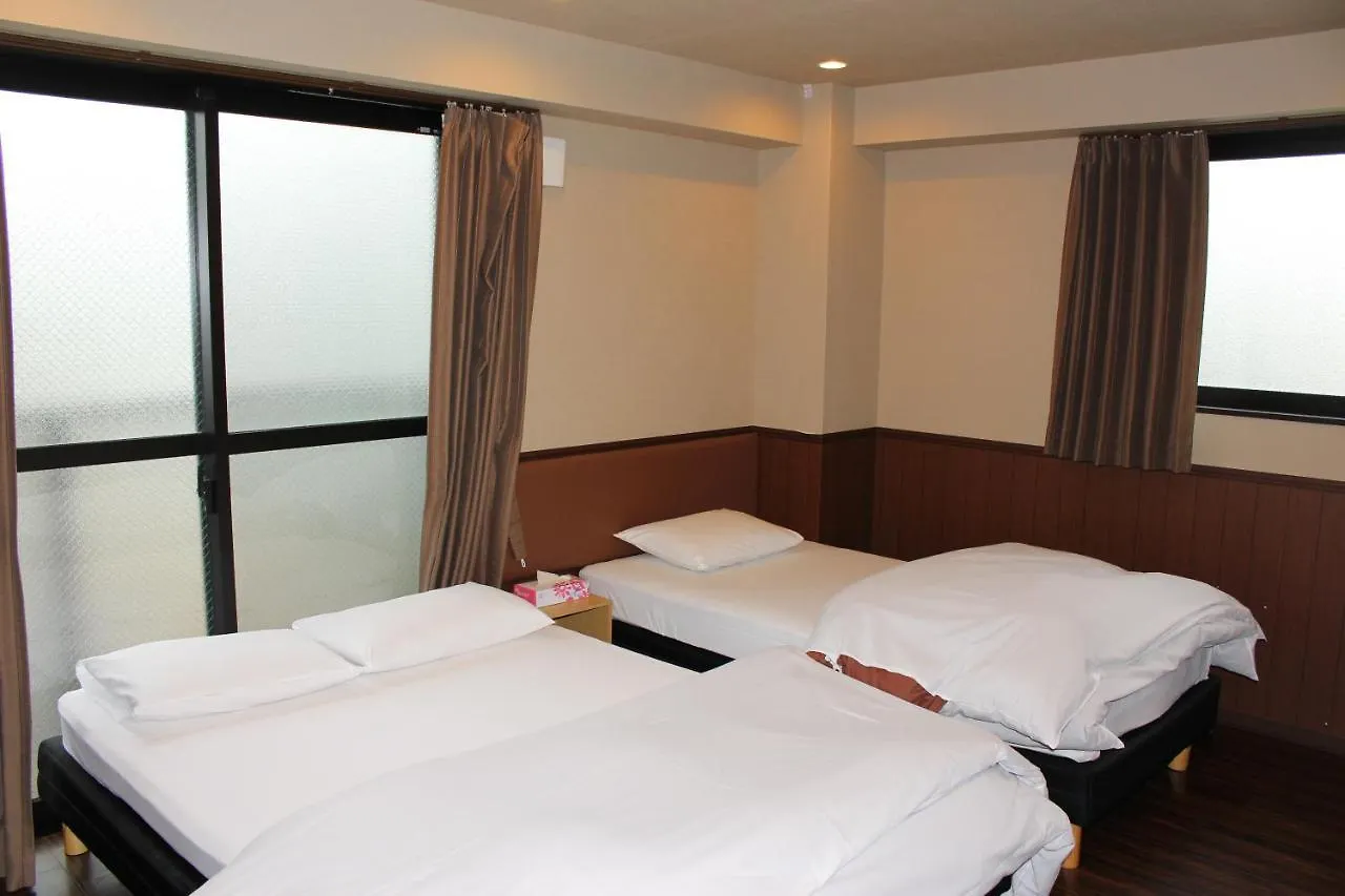 Guest House Sanjyotakakura Hibiki Kjóto 2*,  Japonsko